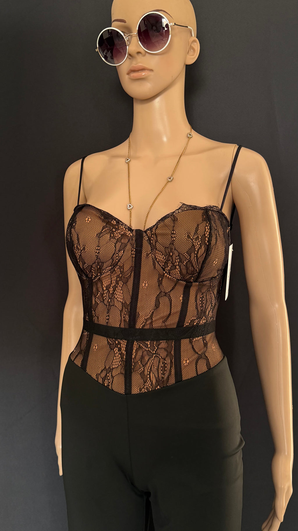 Tuta elegante bicolore nero e beige