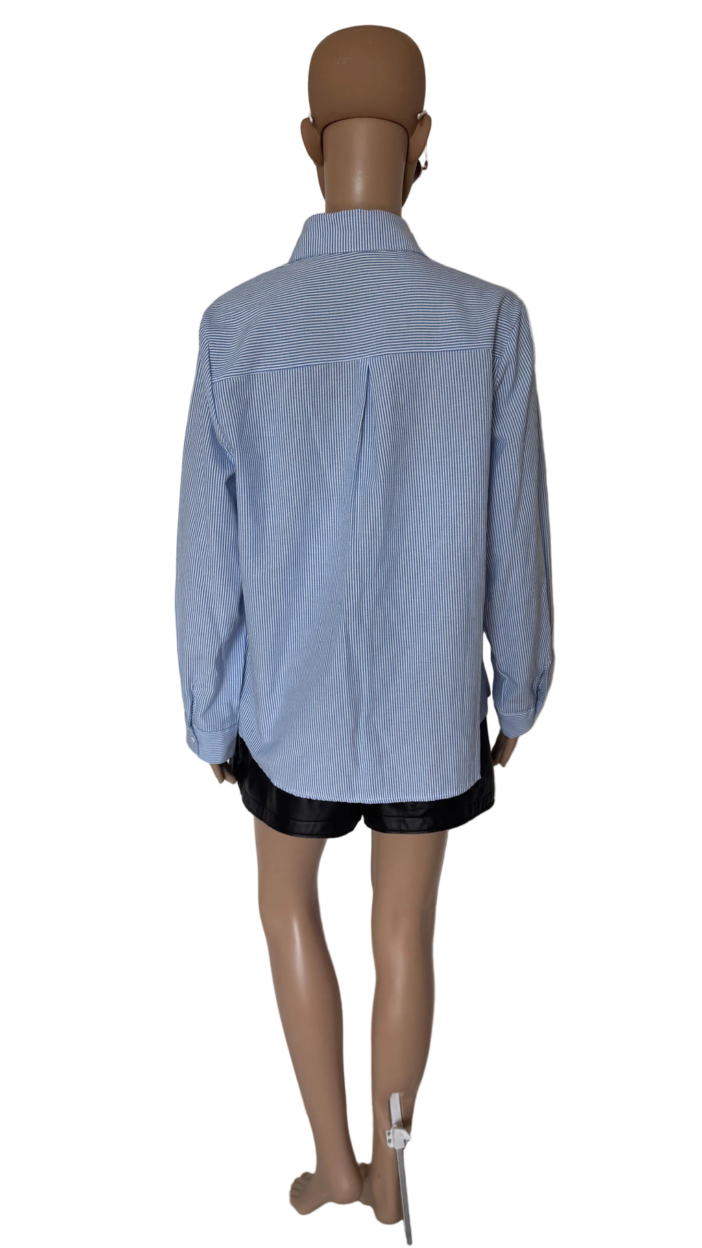 Camicia donna in cotone a righe azzurre e bianche con ricami luminosi