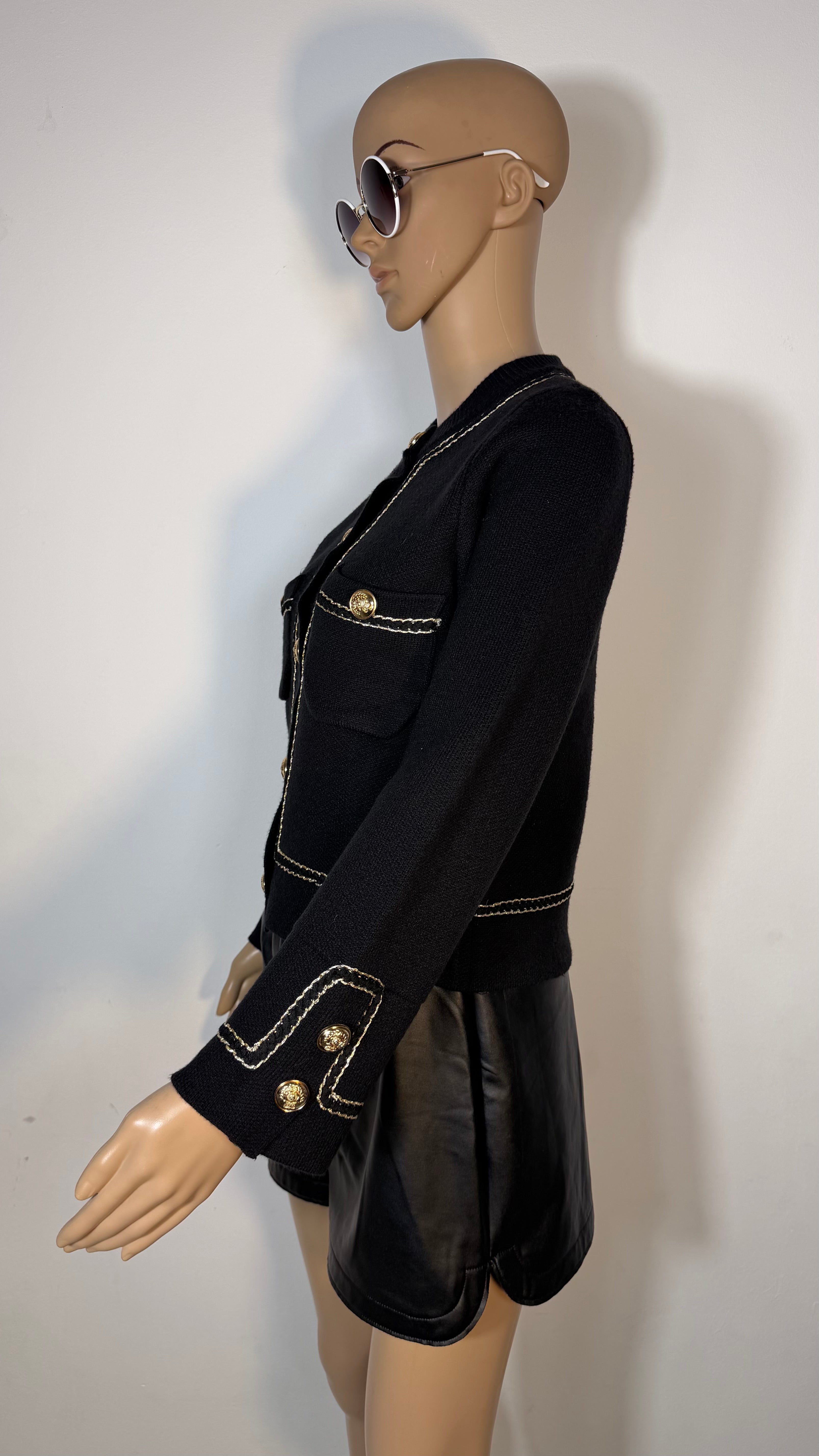Cardigan elegante donna con bottoni dorati ✨